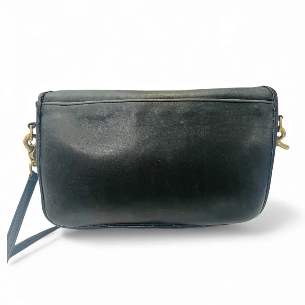 Vintage Coach Black Glove Tanned Leather Convertible Clutch Crossbody Turnlock F